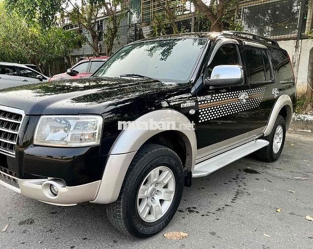 Ford Everest máy dầu số sàn