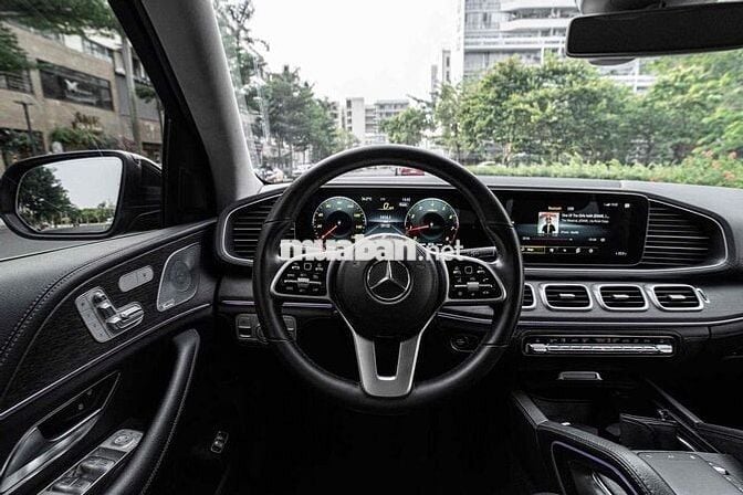 GLE 450 4Matic màu đen - 2021 cá nhân 1 chủ