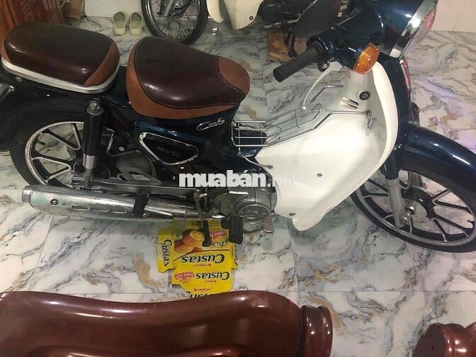 cháu ra trường đổi xe nên bán lại xe 50 cc đời mới