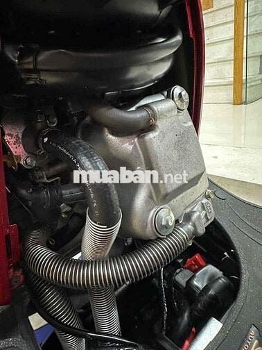 Sh nhập ý 2012 đầu 110 đầu chưa rớt nắp chao zin