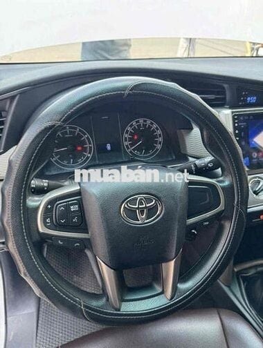 Toyota Innova 2021 - 60000 km