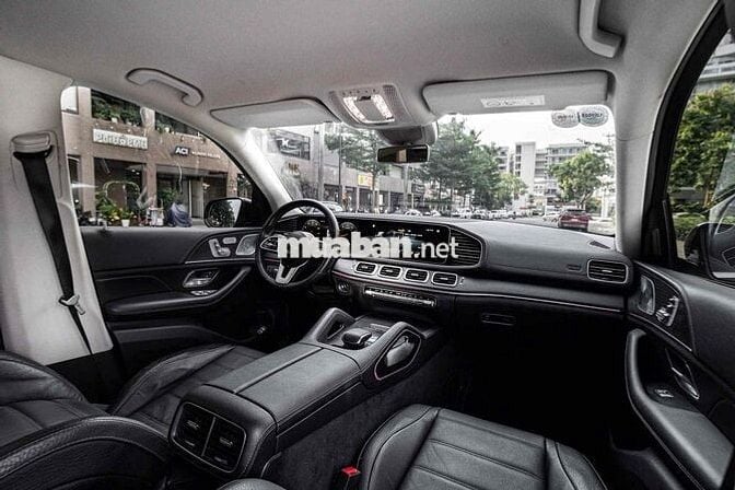 GLE 450 4Matic màu đen - 2021 cá nhân 1 chủ