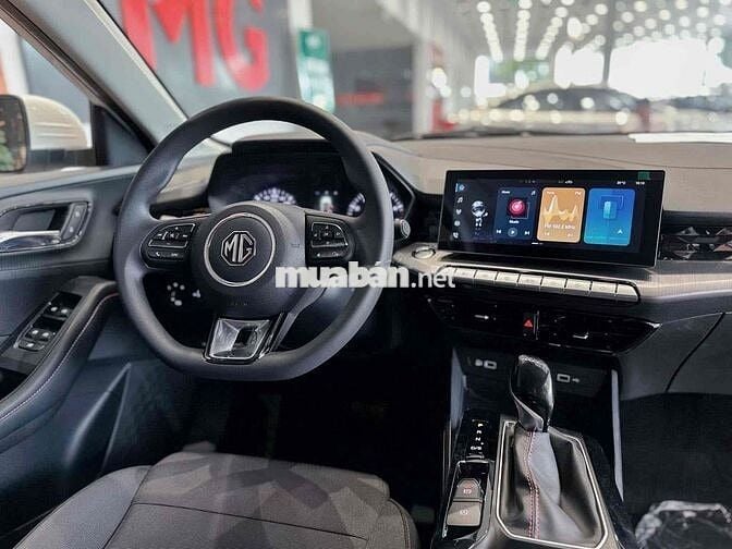 MG MG5 2024 - 9 km