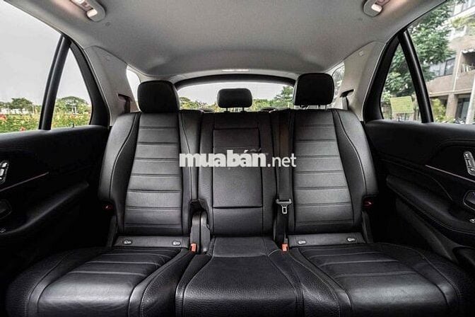 GLE 450 4Matic màu đen - 2021 cá nhân 1 chủ