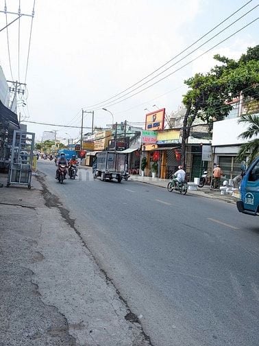 Bán nhà MTKD Bình Long 4x27m.  Nhà 1 lầu ok. Giá 14.8 Tỷ, Tân Phú,