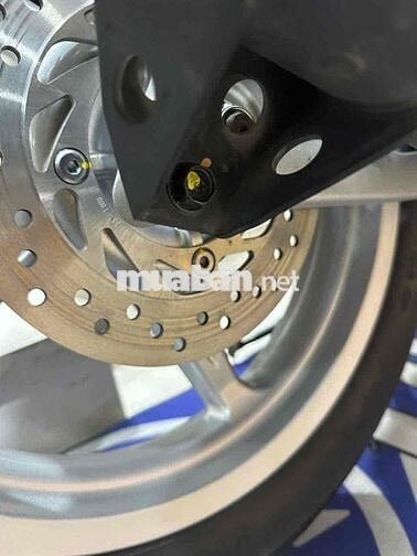 Sh nhập ý 2012 đầu 110 đầu chưa rớt nắp chao zin