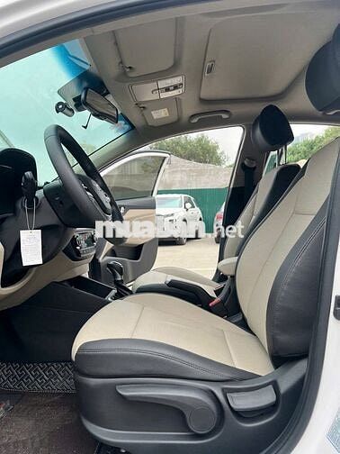 Vừa về Huyndai Accent 2022 ATH, Odo 3v9