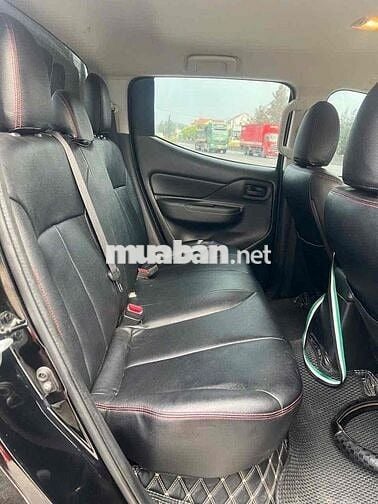Mitsubishi Triton 2022 4x2 AT MIVEC - 900000 km