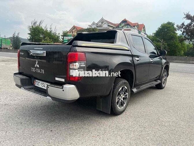 Mitsubishi Triton 2022 4x2 AT MIVEC - 900000 km