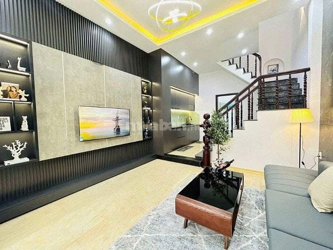 Bán gấp nhà Hồng Bàng Quận 11, 45m², giá tốt cho đầu tư giá chỉ 3tỷ4