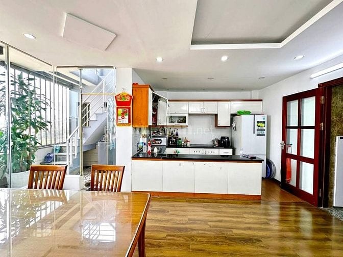 Bán nhà phân lô ngõ 214 Nguyễn Xiển, ô tô tránh có vỉa hè 52m2, 9 tầng
