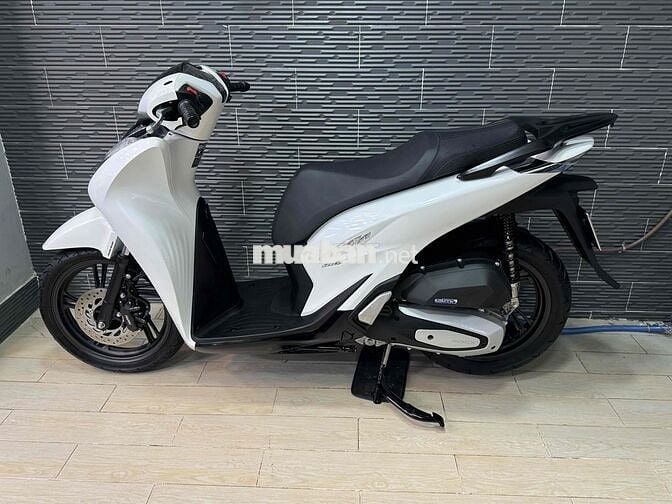 Honda SH160 date 2023 Trắng Đen Bstp Ngay Chủ