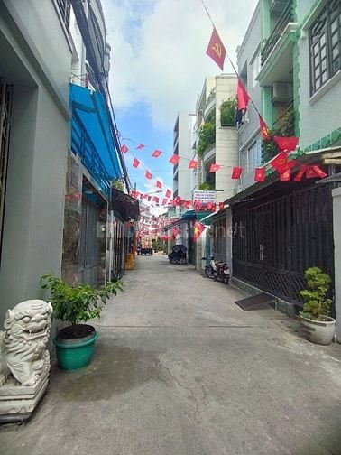Nhà MT đường 820 Hậu Giang, P.12, Quận 6 (4x17m) 2 tầng chỉ 7.8 tỷ