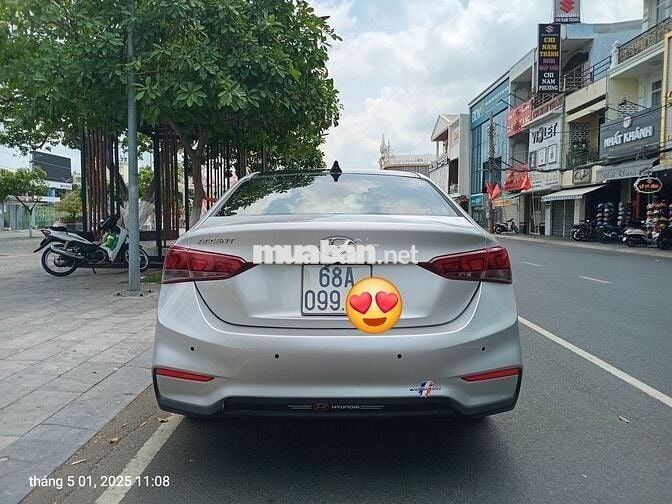 Hyundai Accent 2018 1.4 CVT - 83700 km