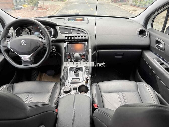 Peugeot 3008 2016 1.6L Turbo - 37000 km
