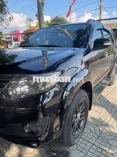 Toyota Fortuner 2014 - 100000 km