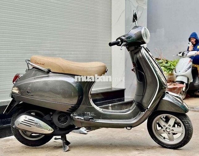 Vespa Lx125 3vie 2017 chính chủ cần bán rẻ