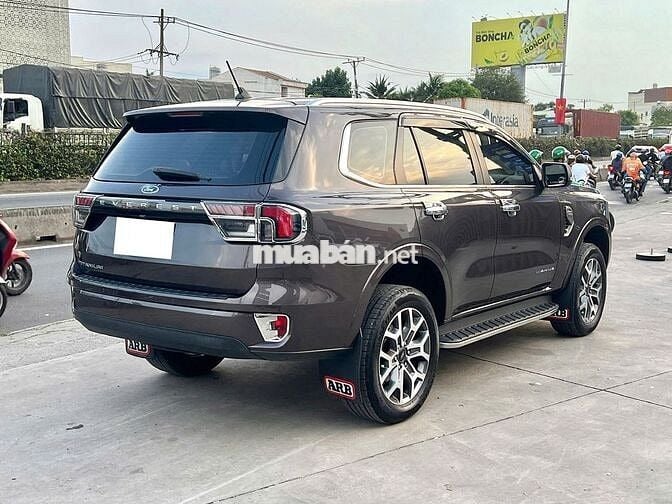 Ford Everest 2022 Titanium 2.0L AT 4x2 - 40000 km