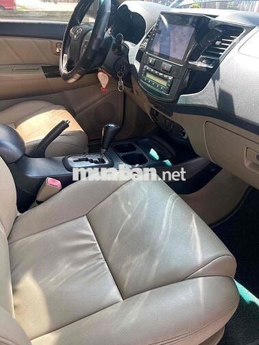 Toyota Fortuner 2014 - 100000 km