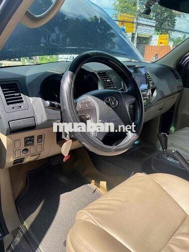 Toyota Fortuner 2014 - 100000 km