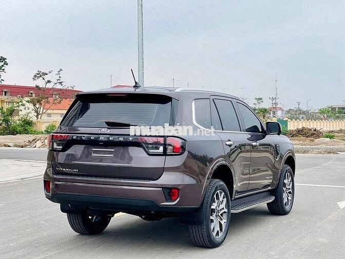 Ford Everest 2022 Titanium 2.0L AT 4x2 - 40000 km