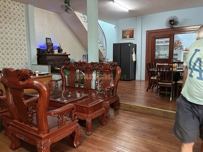 vila sân vườn trung tâm gò vấp 
