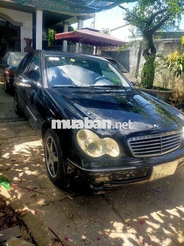 Mercedes Benz C240
