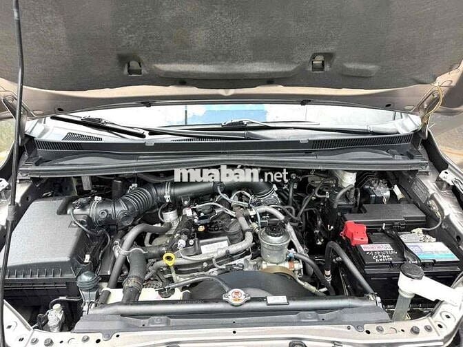 Toyota Innova 2.0E MT 2022 - 62000km