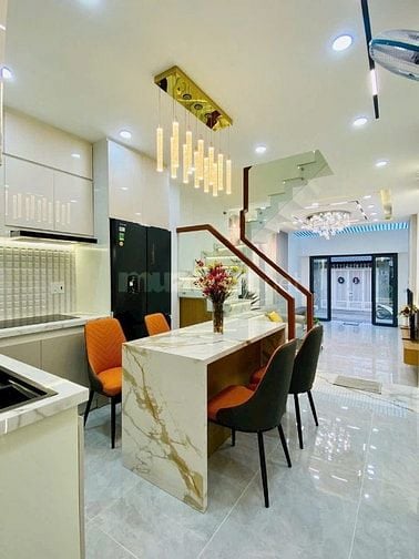 Siêu hot! Nhà 3 Tầng ngay Minh Phung, Q.11 Chỉ Nhỉnh 3 TỶ. DT: 64 m2.