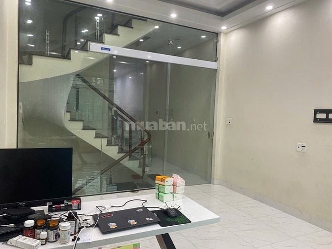 Cho thuê nhà 6 tầng khu đất dịch vụ La Dương - La nội