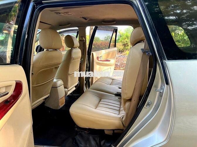 Toyota Innova 2006 G - Ghi bạc đẹp