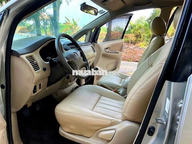 Toyota Innova 2006 G - Ghi bạc đẹp