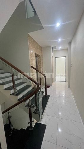 Cho thuê nhà 6 tầng khu đất dịch vụ La Dương - La nội