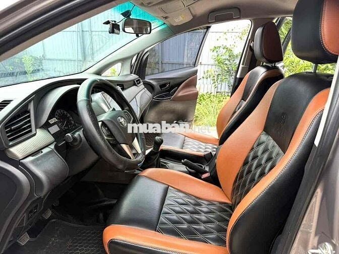 Toyota Innova 2.0E MT 2022 - 62000km