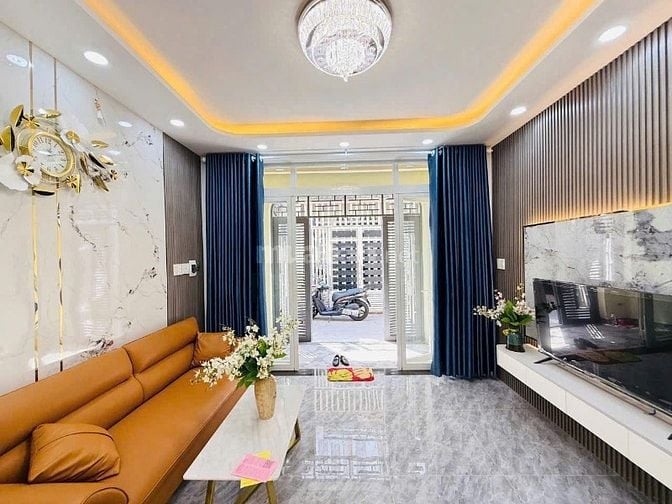 NHÀ HẺM XE HƠI 6M NGAY VÕ THÀNH TRANG, TÂN BÌNH GIÁ CHỐT 2TỶ990 