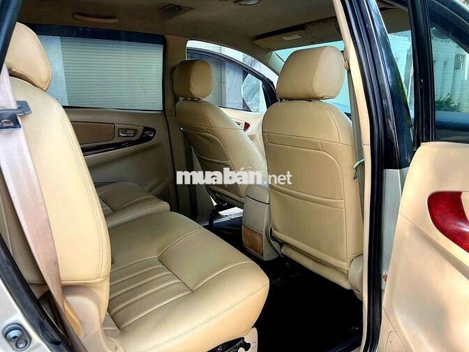 Toyota Innova 2006 G - Ghi bạc đẹp