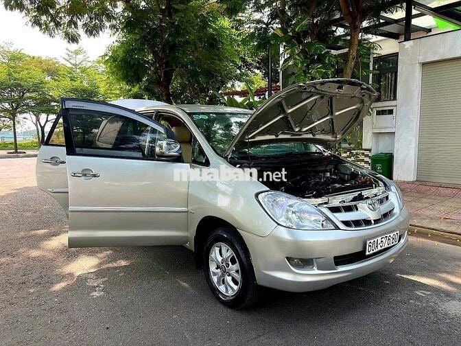 Toyota Innova 2006 G - Ghi bạc đẹp