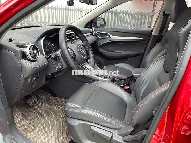 MG ZS 2023 STD - 23000 km