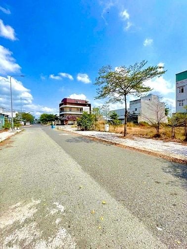 BÁN GẤP NỀN 125m2 LIỀN KỀ TTTM, CHÍNH CHỦ BÁN GIÁ 1tỷ865