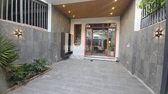 Chốt Nhanh! Nhà 3 Lầu, 5PN Quận 3 – Giá Chỉ 3 Tỷ 630 – Sổ Riêng