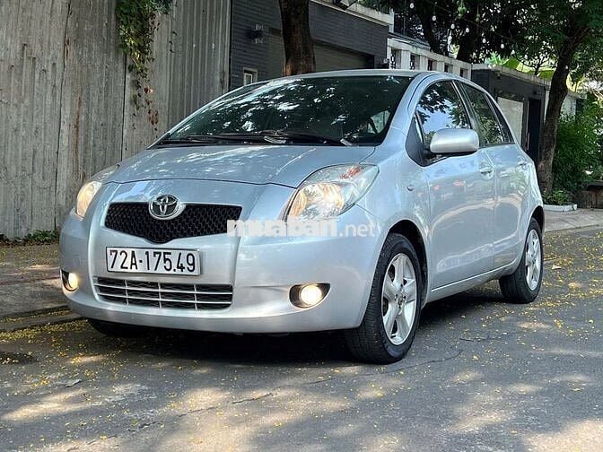 Toyota Yaris 2007 1.3 AT - ghi bạc đẹp