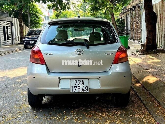 Toyota Yaris 2007 1.3 AT - ghi bạc đẹp