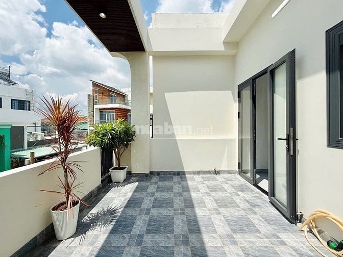 Cần tiền bán gấp nhà Tam Đảo, P15, Q10. 72m2. Hẻm xe hơi chỉ 2,87tỷ