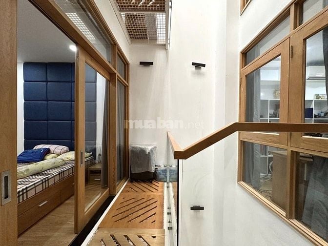 Bán nhà MT siêu hiếm 70m2 (4,2*16,5) SHR Hai Bà Trưng Tân Định Q1 