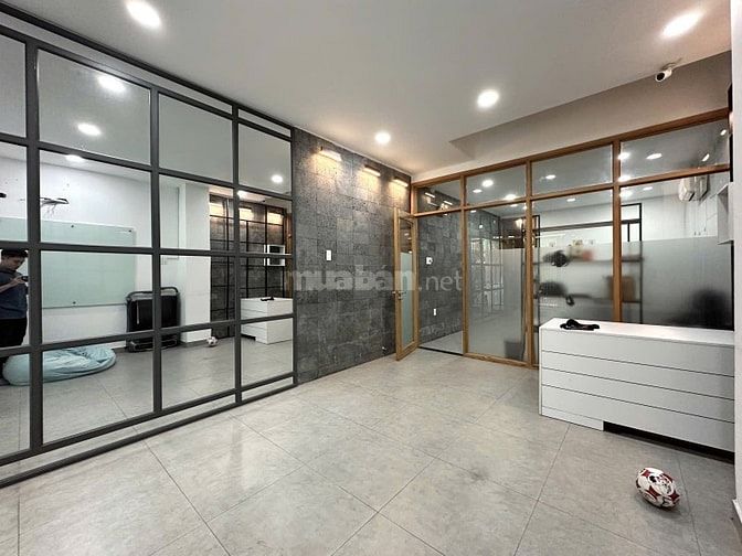 Bán nhà MT siêu hiếm 70m2 (4,2*16,5) SHR Hai Bà Trưng Tân Định Q1 