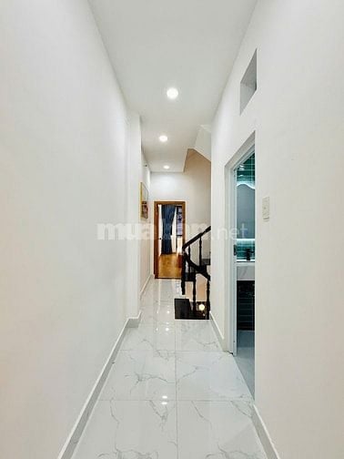 Nhà bán 52m² Trần Đình Xu, Quận 1, vị trí kinh doanh tốt, giá 6tỷ8 SHR