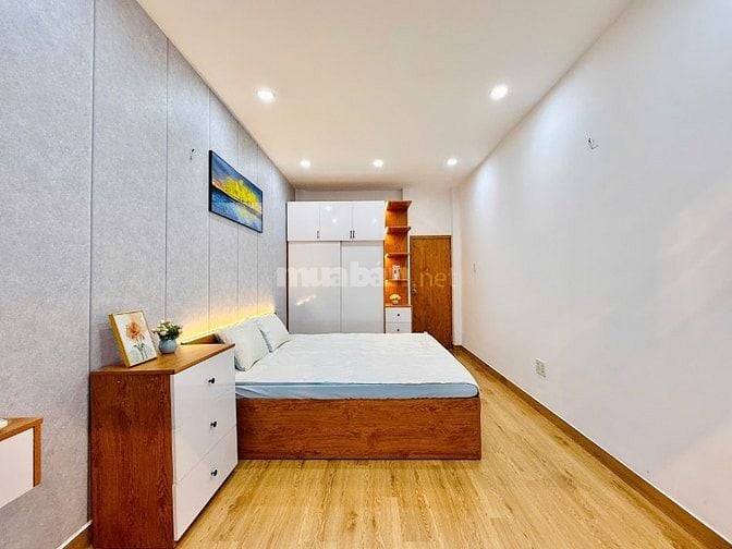 Nhà bán 52m² Trần Đình Xu, Quận 1, vị trí kinh doanh tốt, giá 6tỷ8 SHR