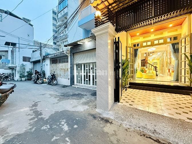 Nhà bán 52m² Trần Đình Xu, Quận 1, vị trí kinh doanh tốt, giá 6tỷ8 SHR