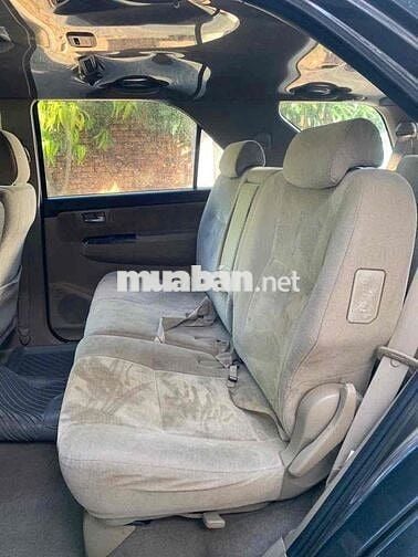 Toyota Fortuner 2016 2.4G dầu xe gia đình