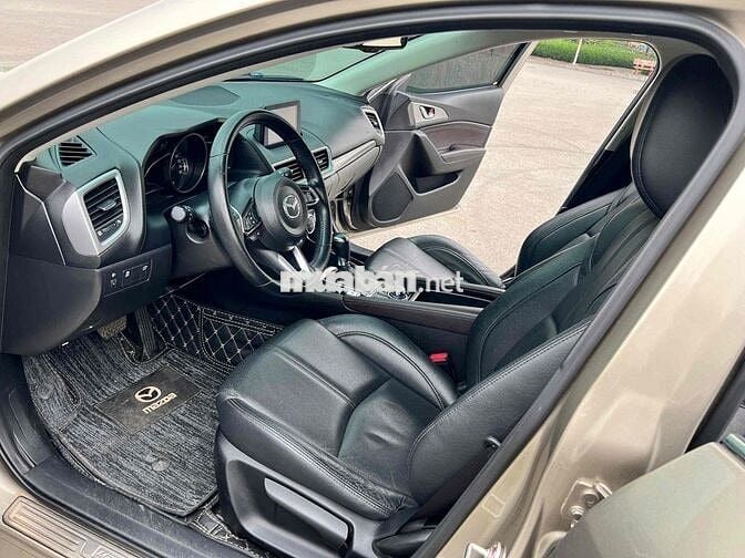 Mazda 3 2018 1.5 AT Hatback - 62000 km